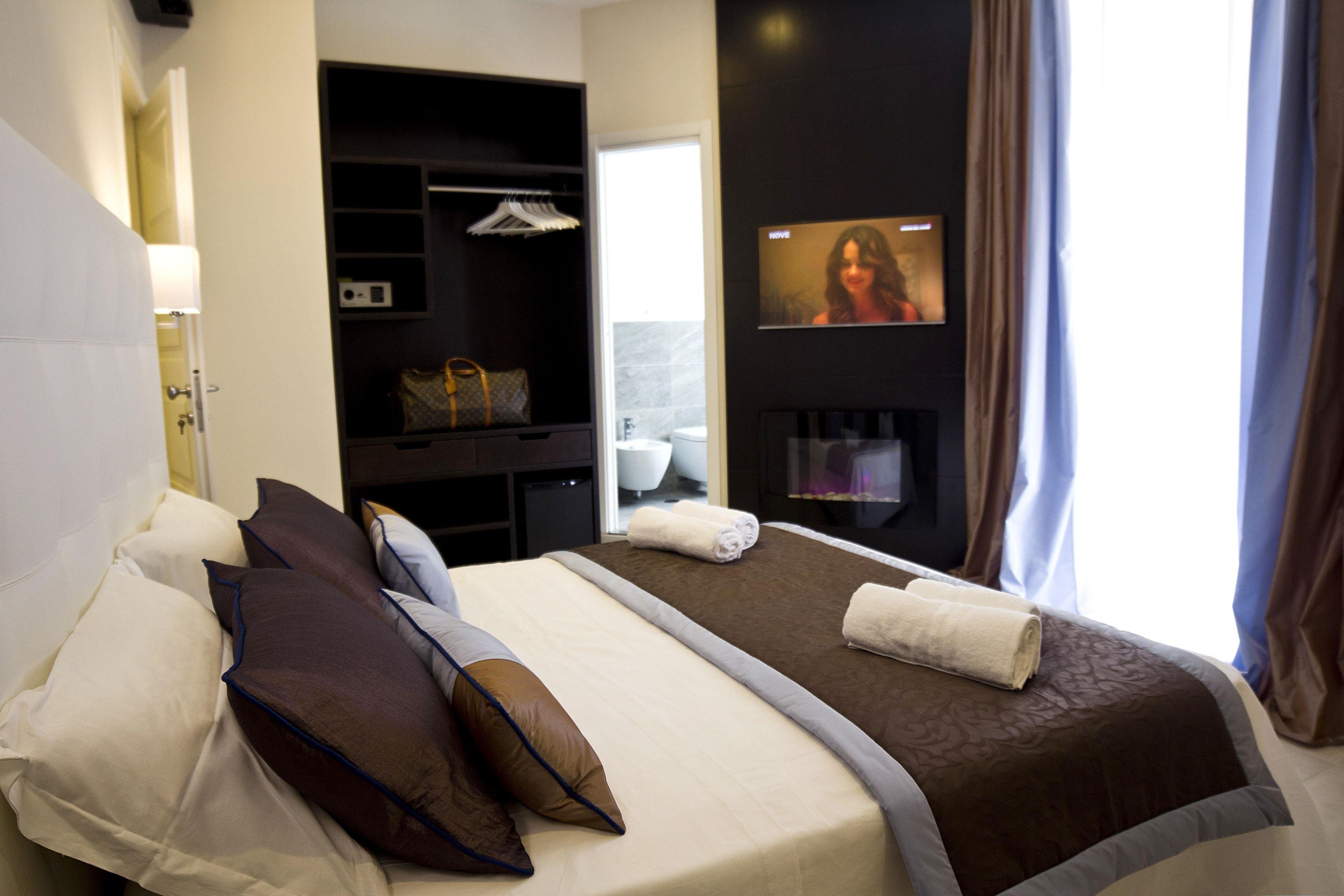 Roman Holidays Boutique Hotel — Photos 2